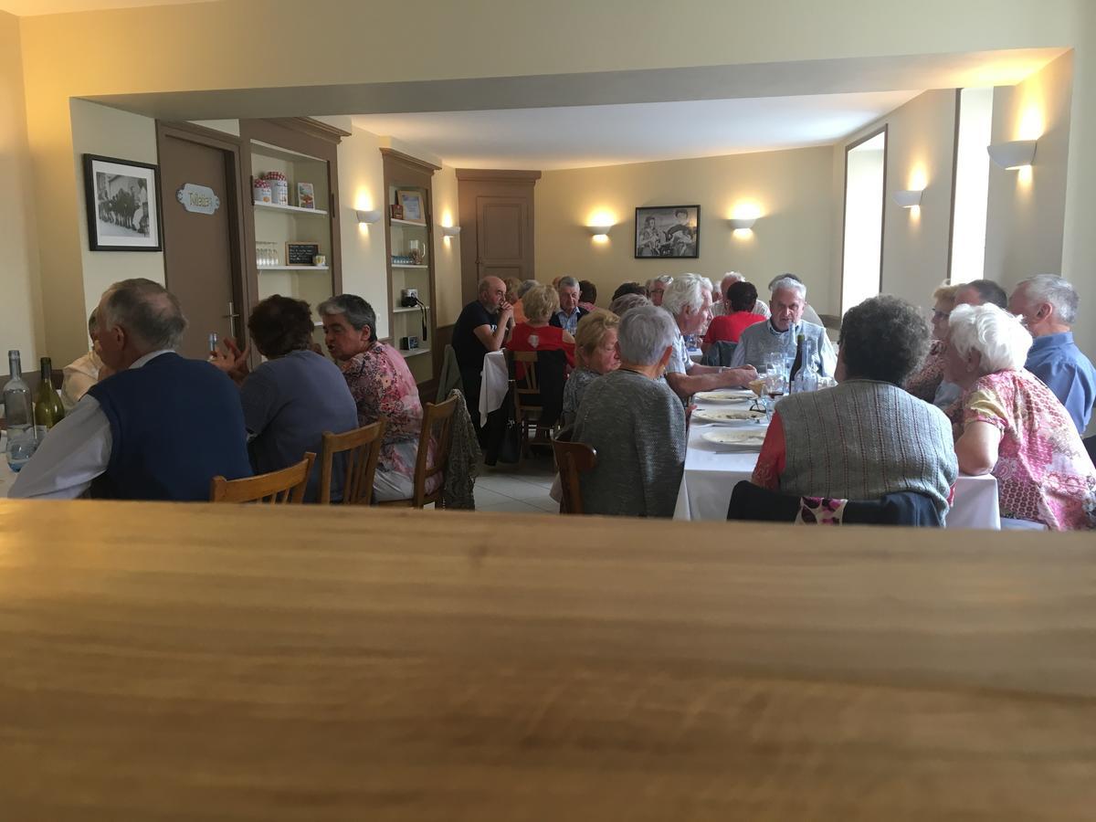 Auberge Des Petits Hotel Saint-Igny-de-Vers ภายนอก รูปภาพ
